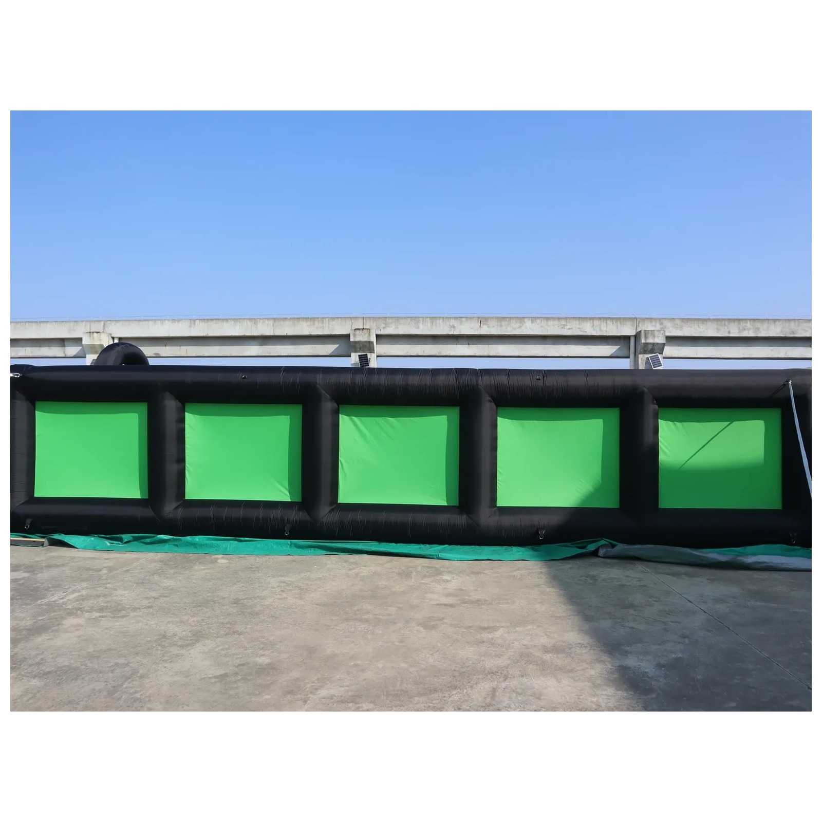 Kids Outdoor Party Venue - Labirin Tiup Luar Ruangan Warna Hitam