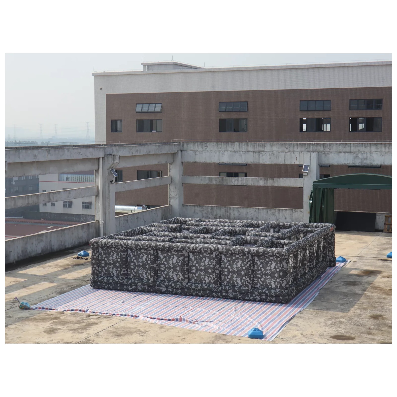 Labirin Tiup Terbuka Kamuflase - Kids Outdoor Party Venue ulasan dan harga